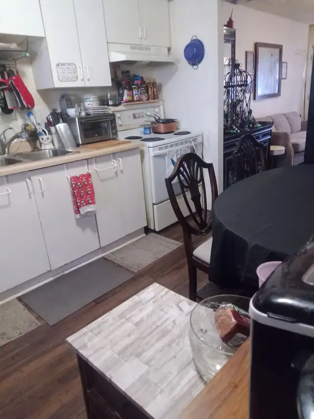 ONE BEDROOM ROOM TO RENT IN 2 BEDROOM HOUSE - Photo 2