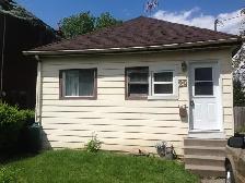 ONE BEDROOM ROOM TO RENT IN 2 BEDROOM HOUSE - Photo 4