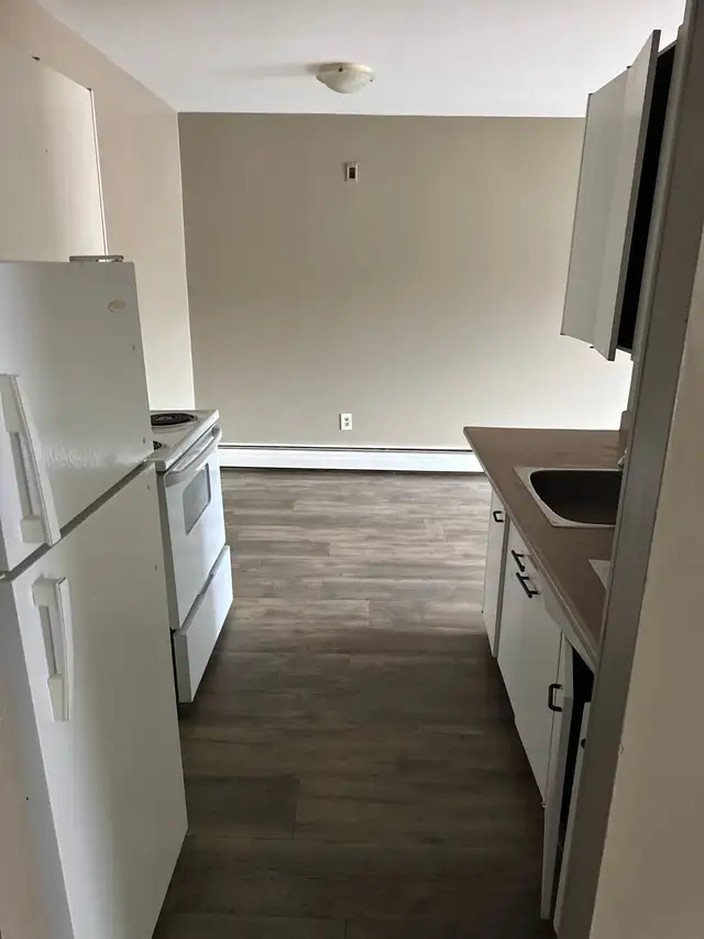 1-Bedroom Suite for Sublet – Available Immediately - Photo 3