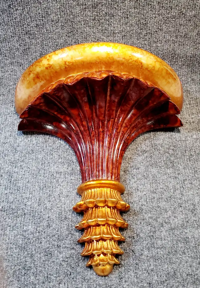 EXTRA NICE LOOKING PLATE-DISPLAY SHELF - 10 BUCKS!