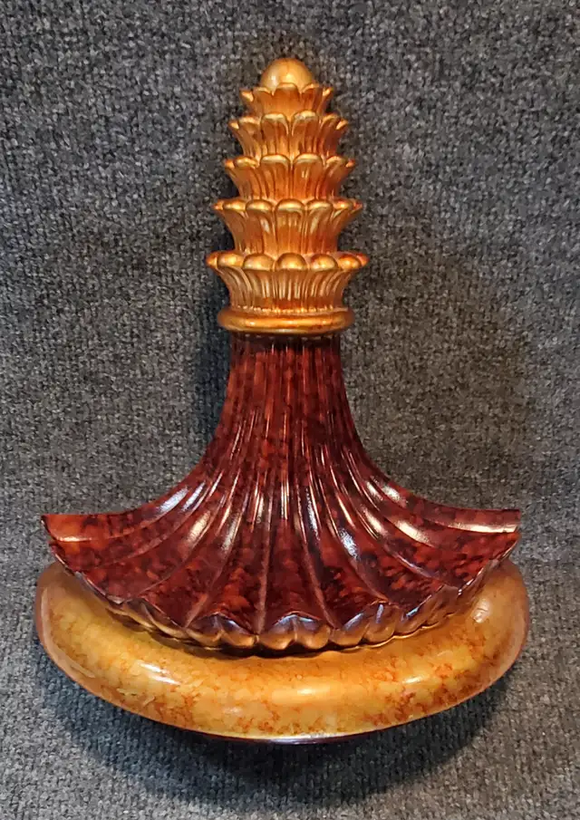 EXTRA NICE LOOKING PLATE-DISPLAY SHELF - 10 BUCKS! - Photo 2