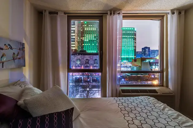 Condo for Rent Downtown / Condo à louer Centre-Ville / Montreal - Photo 10