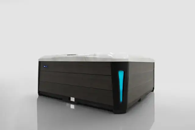 ORION HOT TUB FOR SALE - Photo 5