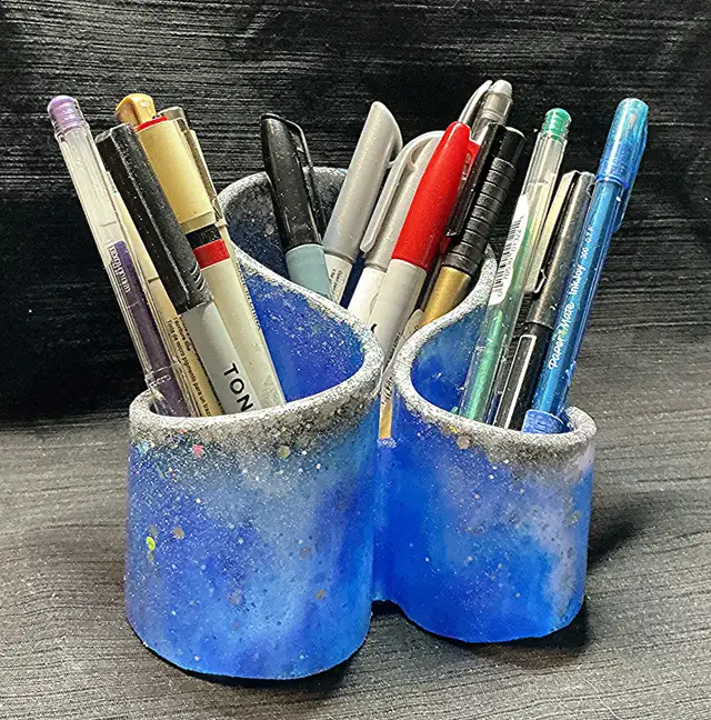 Epoxy Resin Holder for Pencils, Paint Brushes, & Makeup Brushes - Photo 3