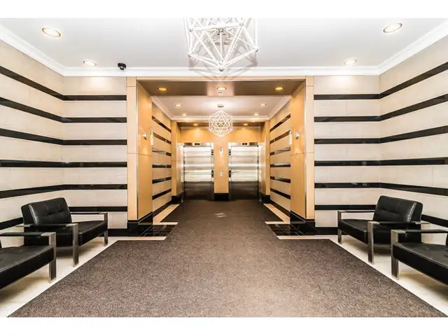 1 bedroom condo for rent - Heart of Downtown 1235 Bishop - Photo 2