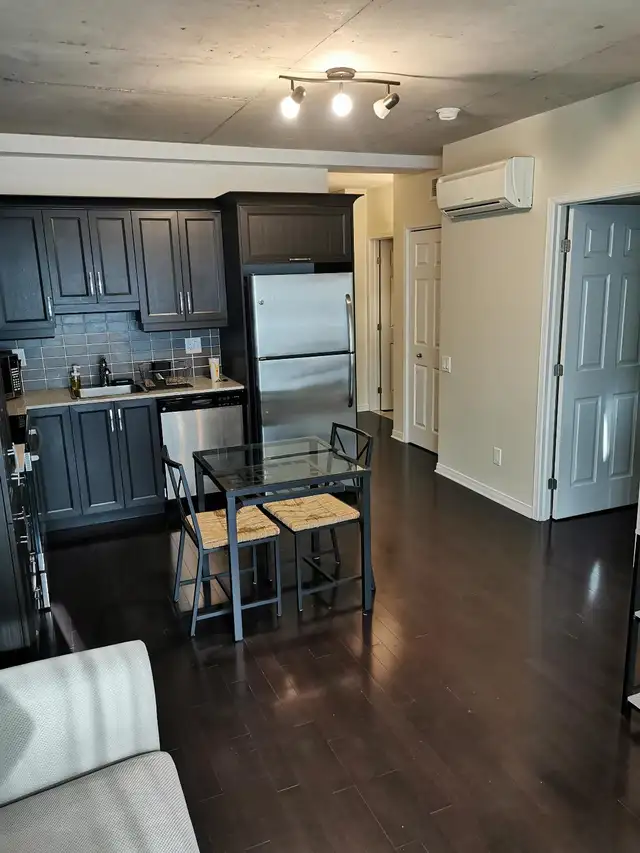 1 bedroom condo for rent - Heart of Downtown 1235 Bishop - Photo 4