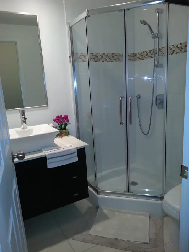 1 bedroom condo for rent - Heart of Downtown 1235 Bishop - Photo 6