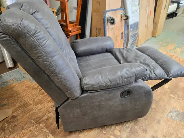 Bladewood Slate Grey Recliner - Photo 5