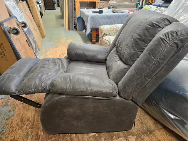 Bladewood Slate Grey Recliner - Photo 6
