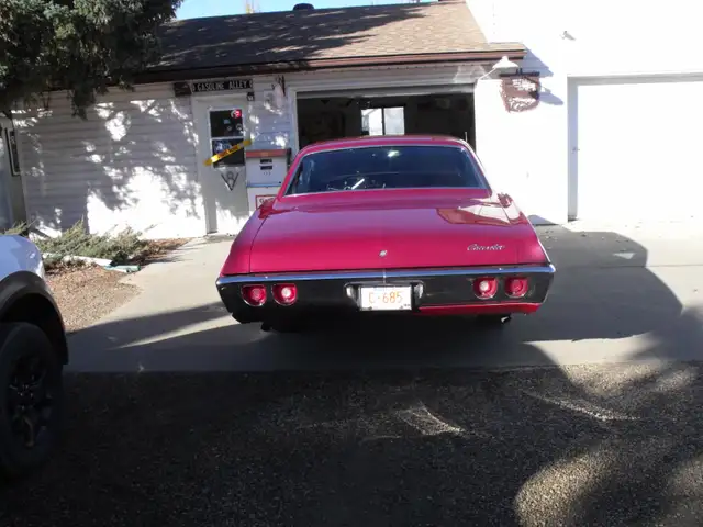 427 Biscayne - Photo 3