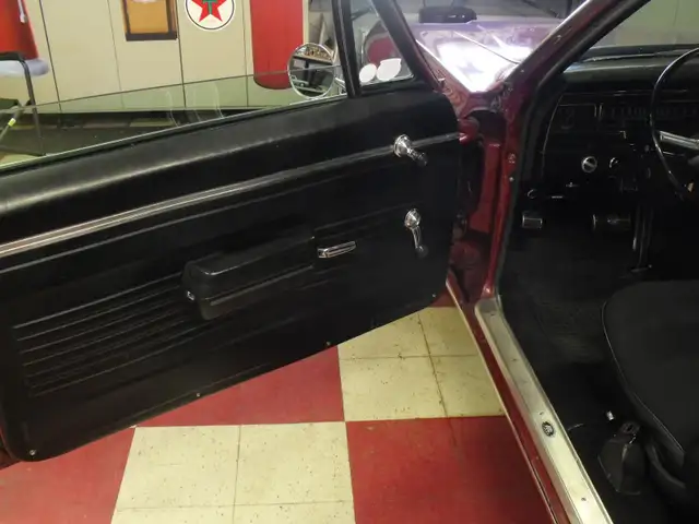 427 Biscayne - Photo 13