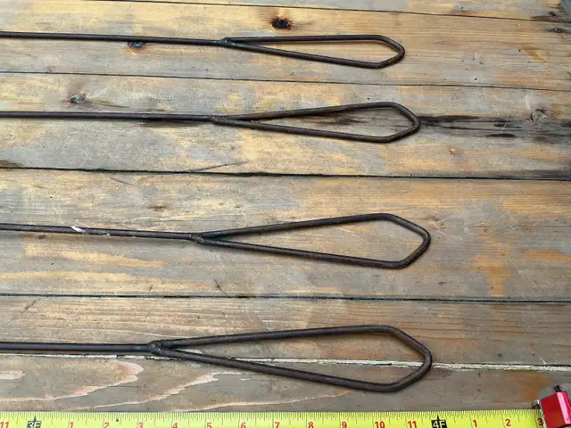4 Vintage 4 Foot Fire Pit Tongs ! - Photo 2