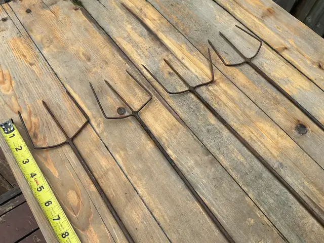 4 Vintage 4 Foot Fire Pit Tongs ! - Photo 3