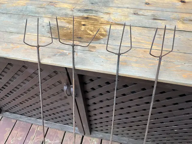 4 Vintage 4 Foot Fire Pit Tongs ! - Photo 7