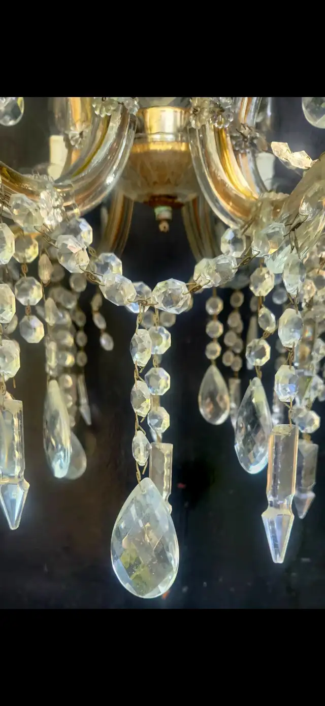 Vintage Crystal Brass Chandelier - Photo 7