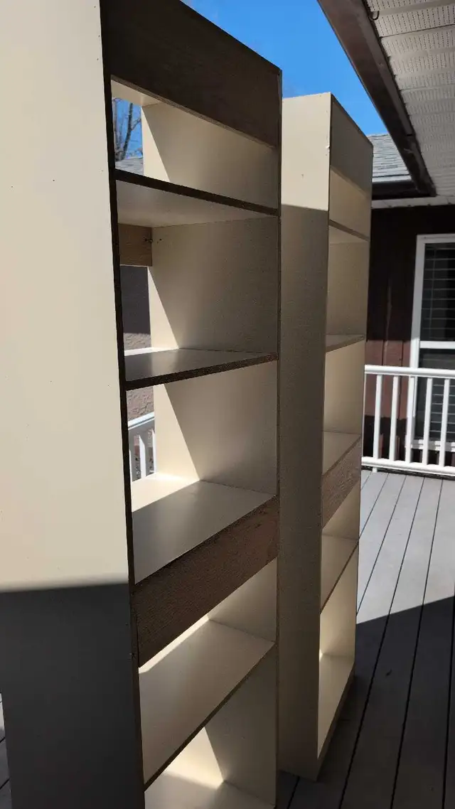 two free shelves 23' x 80' - Photo 2