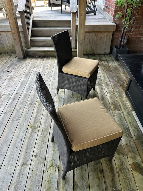 Patio Chairs - armless wicker with cushion - Photo 2