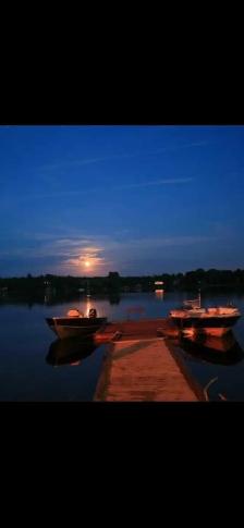 BEAUTIFUL WATERFRONT HOME NEAR KINGSTON ON. (VERONA).