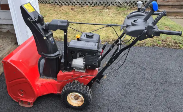 Toro Power Max 826 OE Snowblower