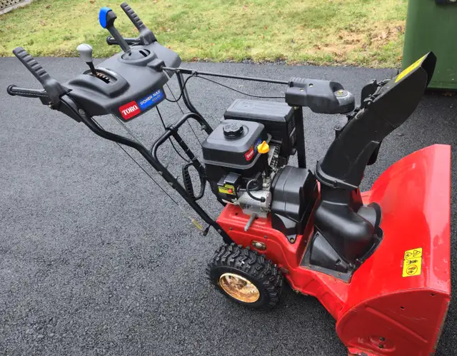 Toro Power Max 826 OE Snowblower - Photo 3