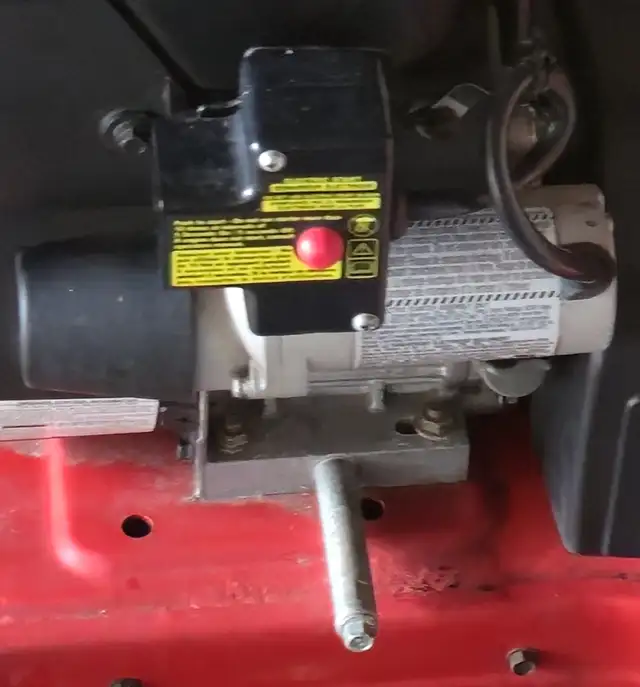 Toro Power Max 826 OE Snowblower - Photo 5