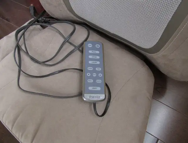 Homedics Shiatsu Heated massage seat - Photo 3