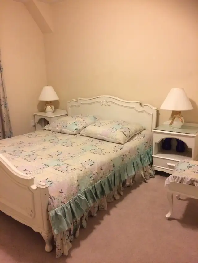 Spacious room for Rent at Derry Road & Scott Blvd in Milton - Photo 3