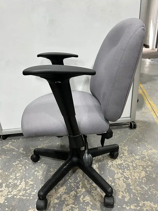 Harts Ergonomic Chair! - Photo 3