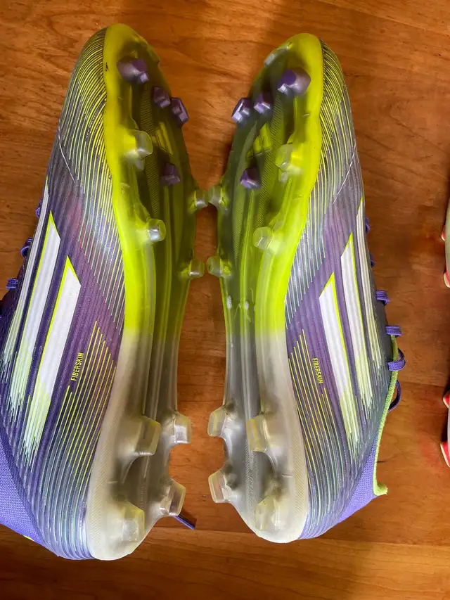 Soccer Shoes - Outdoor - Photo 2