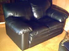 BLACK LOVE SEAT