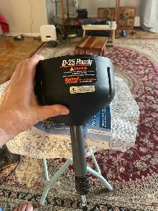 Electric pipe cleaner