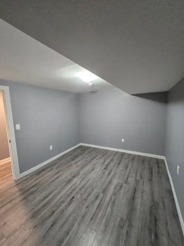 1-Bedroom Apt- All-inclusive  May 1st - Photo 3