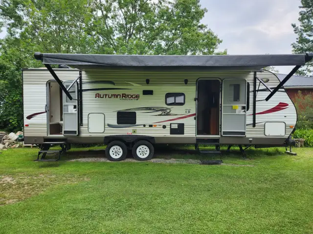 Starcraft Autumn Ridge 289BHS