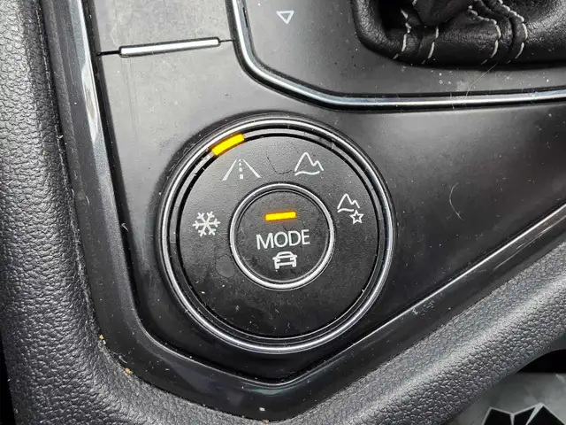 2021 VOLKSWAGEN TIGUAN - Photo 7