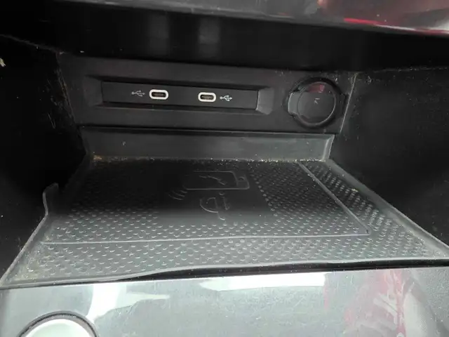 2021 VOLKSWAGEN TIGUAN - Photo 8