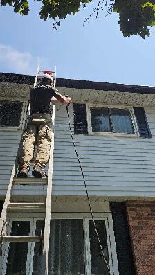 Gutter Cleaning Guelph - Photo 4