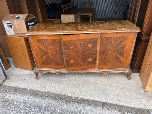 Free delivery antique Vintage Wooden Buffet/Sideboard - Photo 8