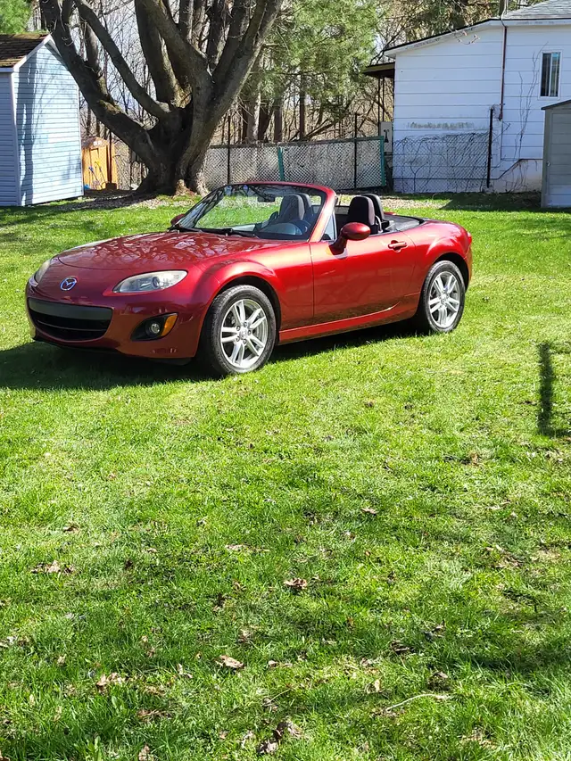 Mazda MX5-GS Décapotable - Photo 4
