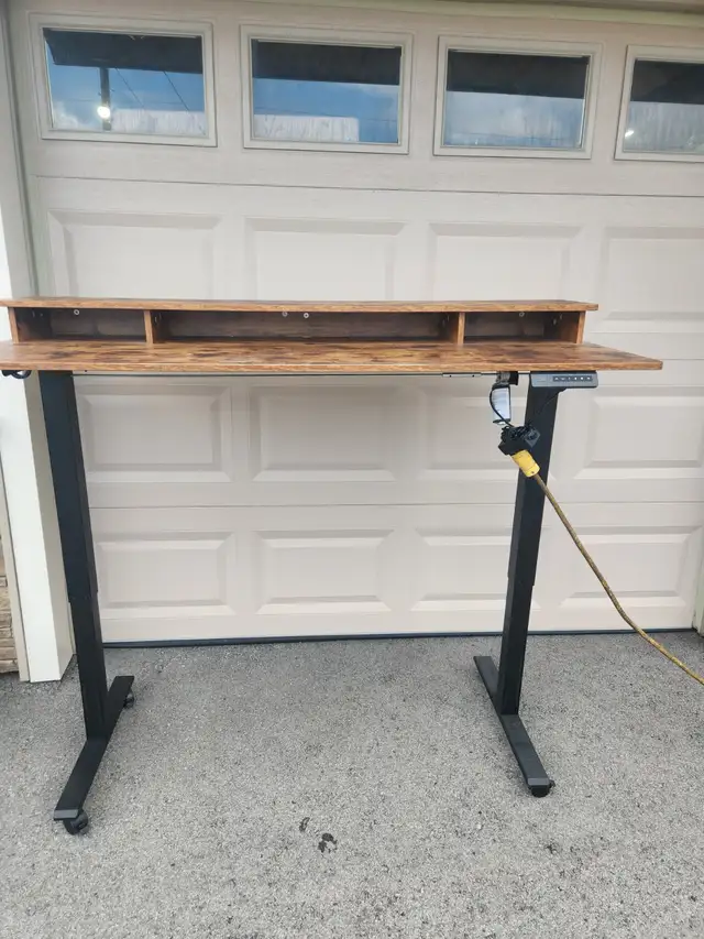 Standing/Sitting Desk - Photo 3