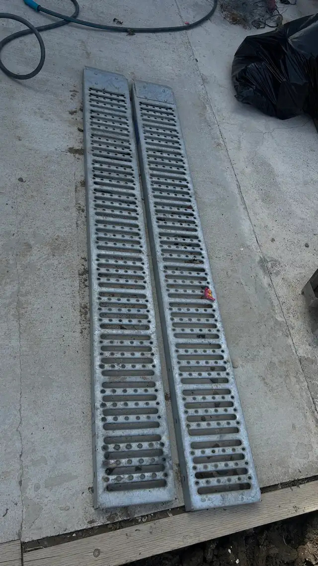 POWERFIST 2 pk 1,000 lb 72 x 9 in. Anti-Skid Steel Ramps - Photo 3