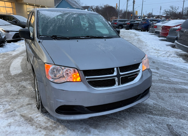 2016 Dodge Grand Caravan SE 123,552 km