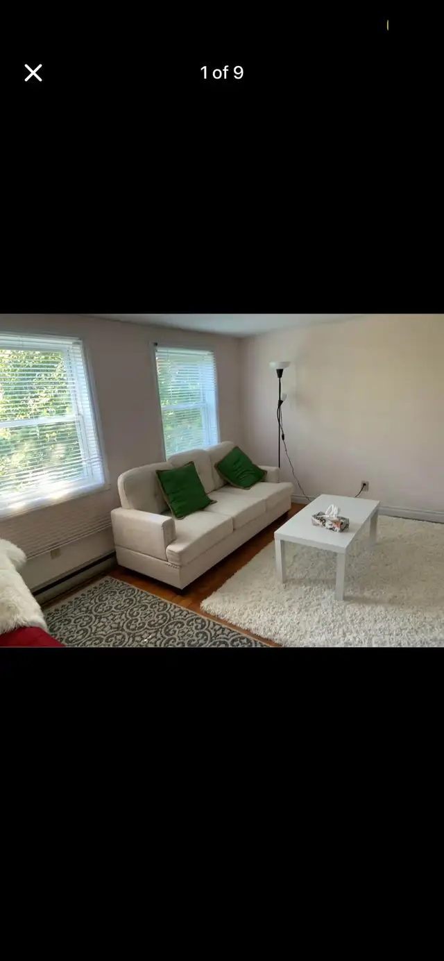 Beautiful IKEA Table & 2 Chairs & Free Delivery - Photo 5