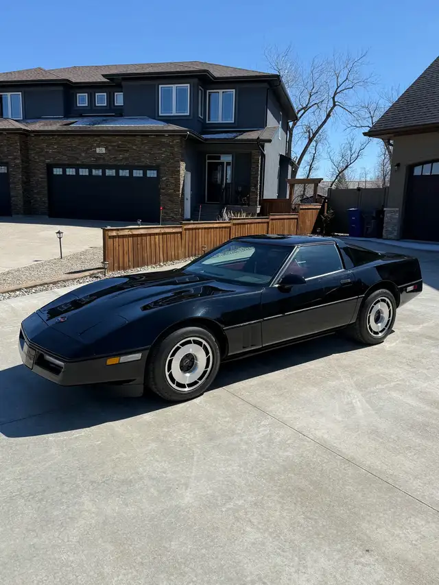 1985 Corvette - Photo 6