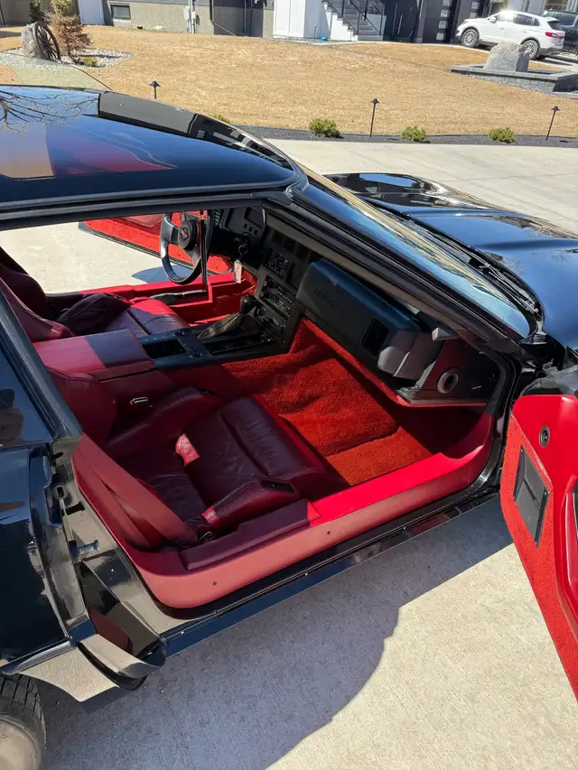 1985 Corvette - Photo 8