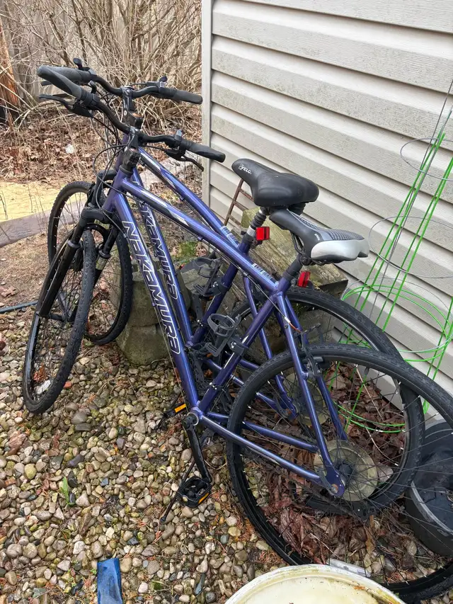 FREE 2- Nakamura 18 speed bikes - Photo 2