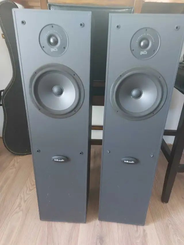 Polk Audio tower speakers - Photo 2