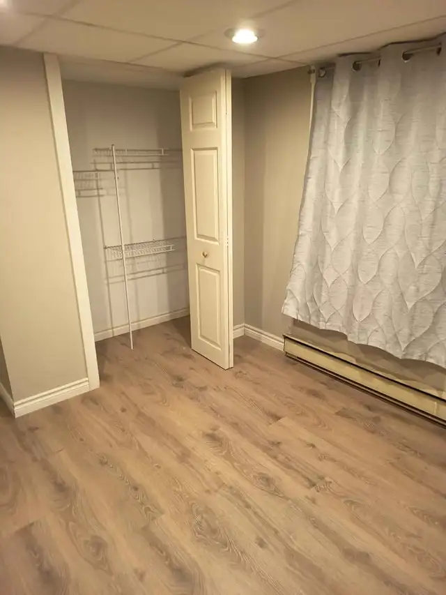 1 Bedroom Basement Apartment - Photo 3