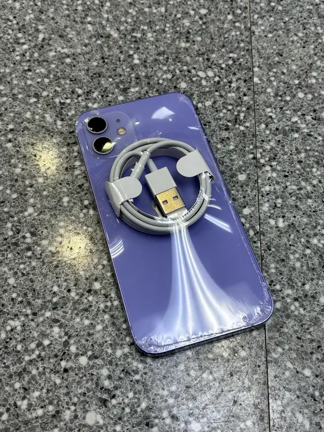 iPhone 12 64GB Purple 82% - Photo 2