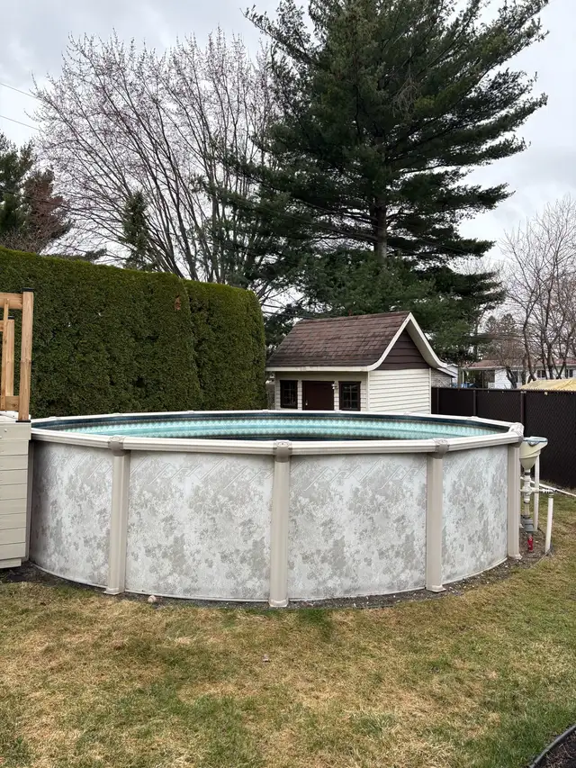 piscine usagée 21 pieds, piscine seulement