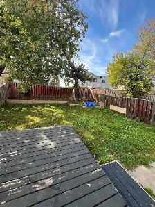 2 Private Fully Furnished Rooms available  Brampton from May 1 - Photo 2